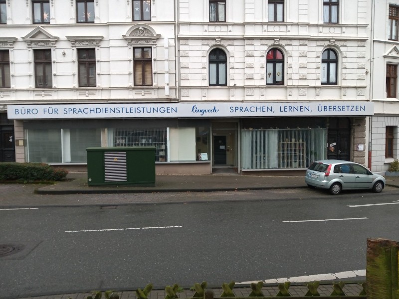 ... Übersetzungen und Kurse Sprachenbüro